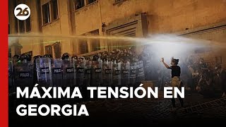 🚨 Máxima tensión en Georgia |  Manifestación masiva en contra de la "ley rusa"