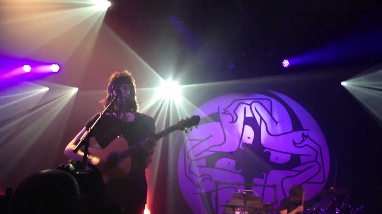 Kasabian-Black Whistler@The Dome-Doncaster-19.03.2013 - YouTube