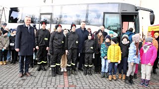 Oficjalne przekazanie autobusu dla szkół w gminie Ostrów Lubelski