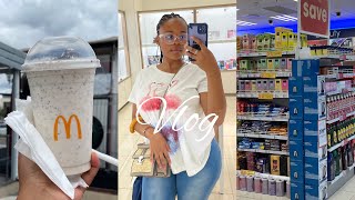 VLOG: I am DEFINITELY in my young mom era|| South African 🇿🇦#roadto1k