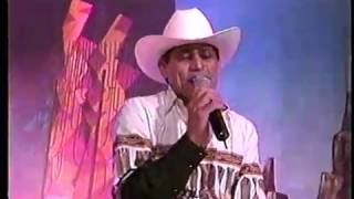 Pancho Barraza - Pero la Recuerdo - Cumbia Santa Maria - Furia Musical