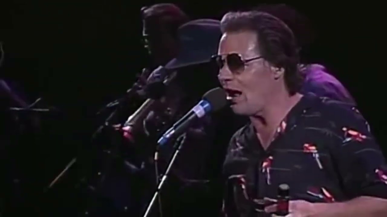 Delbert McClinton - B Movie Boxcar Blues - Live @ Farm Aid 1986 - YouTube