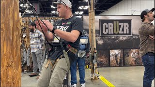 New Product From The 2023 ATA Show! Checking Out A Tree Saddle And Backpacks From Cruzr!