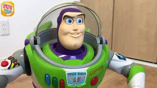 ULTIMATE BUZZ LIGHTYEAR アルティメット・バズライトイヤー  バズライトイヤーのビッグサイズラジコン！