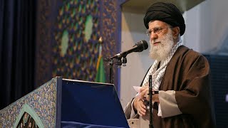 Fait rare, le guide suprême iranien Ali Khamenei préside la grande prière du vendredi