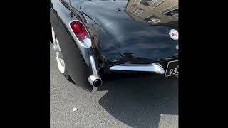 V8 Sound of this Corvette 1957’s