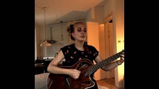 Sanne van Esveld - Shallow cover