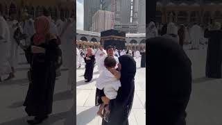 Umrah first umrah trip of che baby his first birthday gift…. Bossyfihaa #allah #umrah #makkah