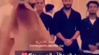 الشاعر علي المنصوري/ شدوا عيونها وكفوني بين ازلام وسألوها علي تكدر اتميزني 😍😍😍