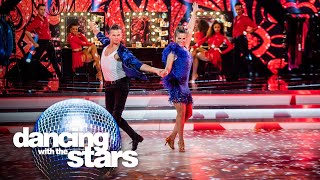 Swingende cha cha cha van Karen Damen en Frank | Dancing With The Stars