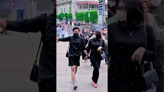 PRANK GANDENG TANGAN CEWE DI JALAN BIKIN SALTING #shorts #viraltiktok