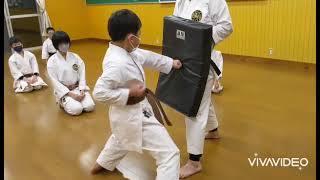 【空手基本テクニック】騎馬立ちからのミット突きの巻 #空手#松濤館流空手 #karate#karatebasics