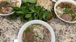 Express Way To Make Tonkinese Noodle Soup, Vietnamese Beef Noodle Soup - Phở.  #CamThao