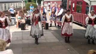 KUJAWY polish dance troupe Trowbridge (bitton1)