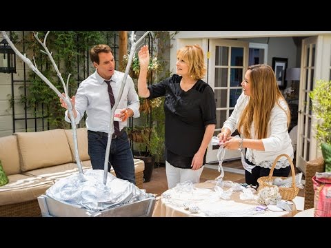 How to Make a Fallen Branch Christmas Tree How to Make a Fallen Branch Christmas Tree