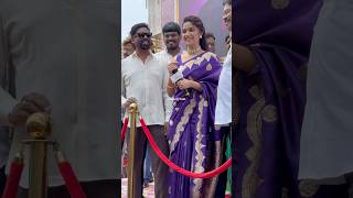 కీర్తి సురేష్ అందం ఏ హీరోయిన్ తో పోల్చలేము | Heroine keerthi Suresh in beautiful Saree