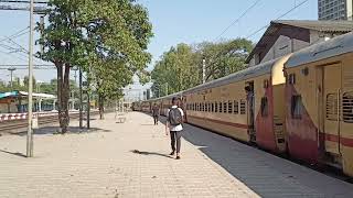 17013 Hadapsar Hyderabad Express departure from Hadapsar station. #HadapsarHyderabadExpress #HDP