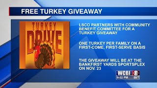 LCSO and Community Benefit Committee host turkey giveaway