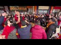 giydi formayı çıktı sahaya sarışın bir kanarya... ultraslan yeni beste