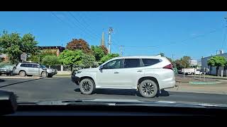 Driving around the town centre of Mudgee, NSW Australia