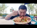 100元一份的新疆過油肉拌面，這也太豪橫了吧 美食vlog 媽呀太香了 幹飯