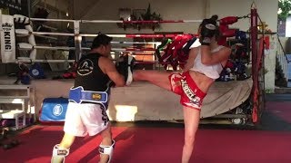 Lilian Dikmans Muay Thai training at Sangmorakot Gym Bangkok
