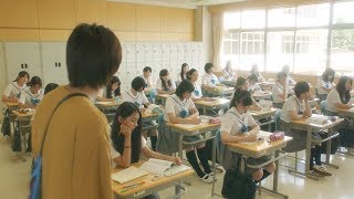 M！LK板垣瑞生、女子校に潜入し大はしゃぎ？息吸い込み「天国…」　映画「初恋ロスタイム」本編映像