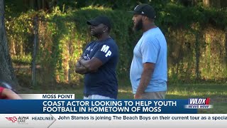 Moss Point actor uses writer’s strike to teach youth football