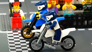 Lego Race Motorcycle white vs blue