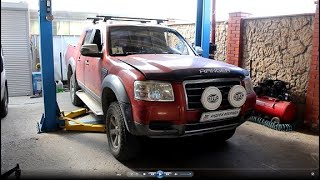 Замена пыльника левого внутреннего привода на Ford Ranger 2,5 TURBO Форд Рейнджер 2007 года