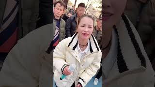 乞丐妹 _多年以后的我户外唱歌乞丐妹感恩所有的相遇感谢一路陪伴一路支持支持抖音传播正能量_3