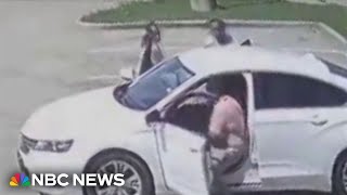 New video shows driver fighting attempted carjacker in Texas