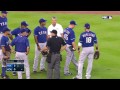 tex@hou holland deflects liner off hand stays in