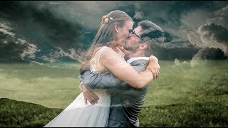 They Waited 4 Years To Kiss On Their Wedding Day!