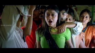 Romantic Scene on BUS  Whatsapp Video Status ll 7g Brundhavana || Telugu Movies Best Scenes