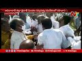 bjp leaders quarrel with trs mla jogu ramanna ntv