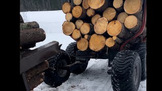 Metsäkärry katkesi kesken matkan. the forest cart broke down in the middle of the journey