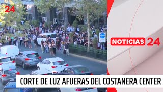 Las imágenes que dejó el masivo corte de luz a las afueras del Costanera Center | 24 Horas TVN Chile