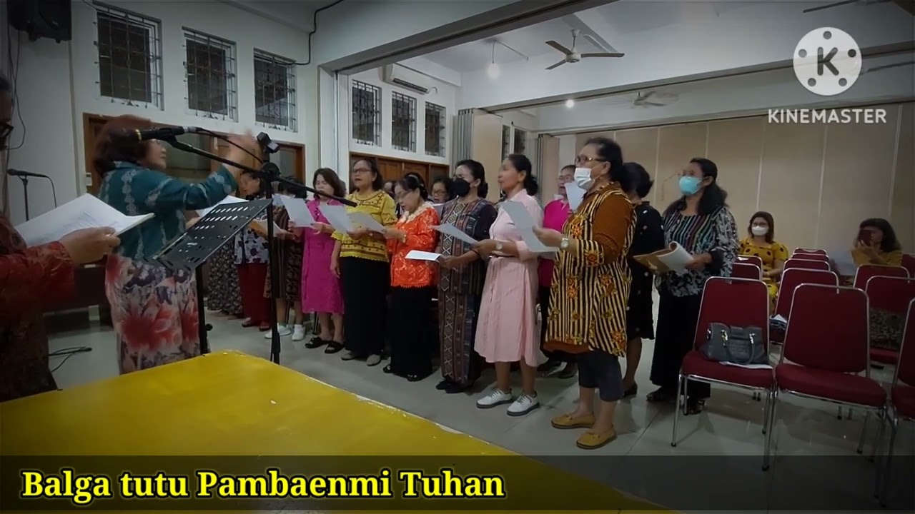 Balga Tutu PambaenMi Tuhan| Koor Gabungan HKBP Kayu Putih - YouTube