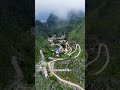 懸崖深處的大坑里居然有一個與世隔絕的小村莊 china 中国旅游 旅行 travel 旅游 旅行推薦官 旅行攻略 旅遊攻略 旅行大玩家 大美中國 世外桃源 shorts