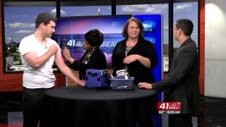 Daybreak anchors get a flu shot