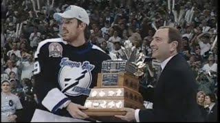 2004 Brad Richards with the Stanley Cup Feature Tampa Bay Lightning