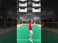 如何在后场实战中移动步伐打出快速杀球？how to move and hit fast kills in backcourt real game situations