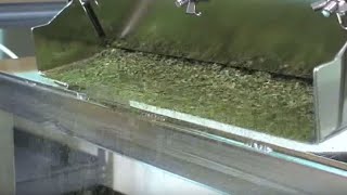 Dry Ingredient Spreader, automated topping spreader