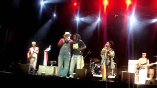Playing For Change - Stand By Me (Live SWU Brazil 2011)