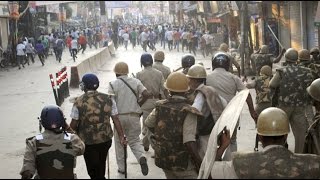 Violent Clash Between Police and Protesters In Varanasi