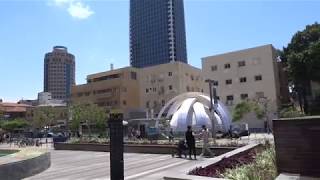 Old- and new buildings in Tel Aviv