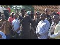 EDDY KENZO BAMUTABUKIDE NE BAMUGOBA MULUMBE LWA MASTER PARROT LWA KUWANA MUSEVEN MUKUZIKA.BEWUNYIZA