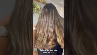 Técnica beijo do Sol para este verão 2023, quem aí ama um cabelo iluminado assim?