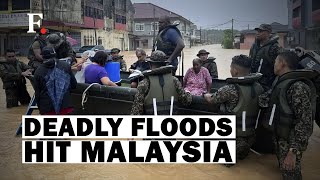 Floods in Malaysia Kills 4, Thousands Flee Homes
